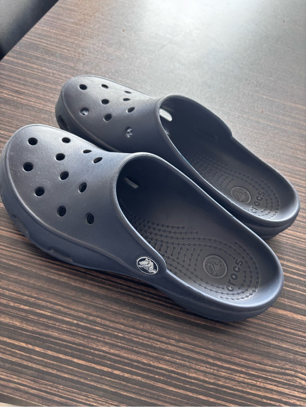 CROCS Classic Clog in Navy Blue